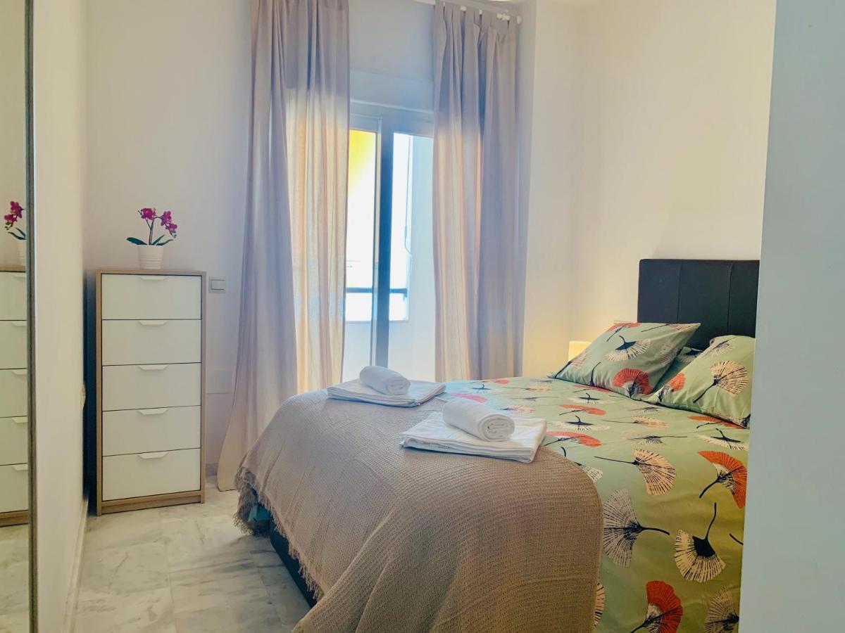 Homely Malaga Parras Con Terraza Interior Y Parking Privado Bajo Suplemento Exterior photo